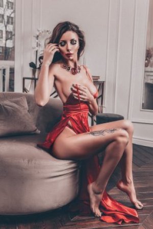 Escort girl Кира