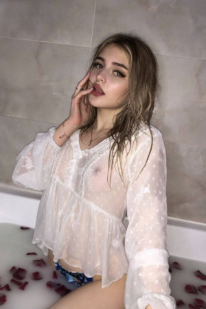 Escort girl Соня